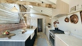 A Rustic Kitchen for an Old Barn