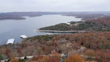 Retiro en el lago Table Rock, Misuri