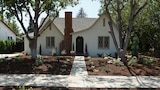 Mystery of the English Cottage