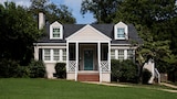 Small House, Great Neighborhood