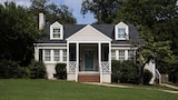 Small House, Great Neighborhood