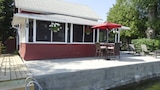 A Stone's Throw to Chaumont on Luxurious Lake Ontario