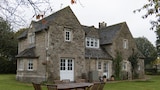 Duty Calls to the Cotswolds