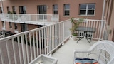 The Best of Both Worlds on Long Beach