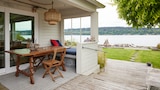 Maury Island Cottage