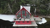 Boathouse Delight