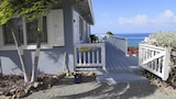 Empty Nesters Go Back Home