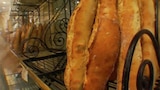 Paris (Why the French Don't Suck)