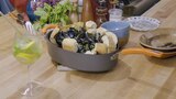 Super Simple Supper: Mussels with White Wine and Garlic Toast