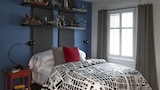 Bachelor Pad