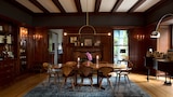 Century-Old Portland Colonial: Adventurous New Caretakers