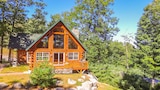 Boston Couple Seeks White Mountain Cabin Retreat