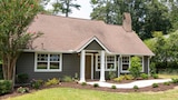 English Country Cottage