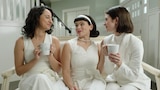 Three Busy Debras, série de comédia do Adult Swim, chega à HBO Max com  dublagem inédita - TVLaint Brasil